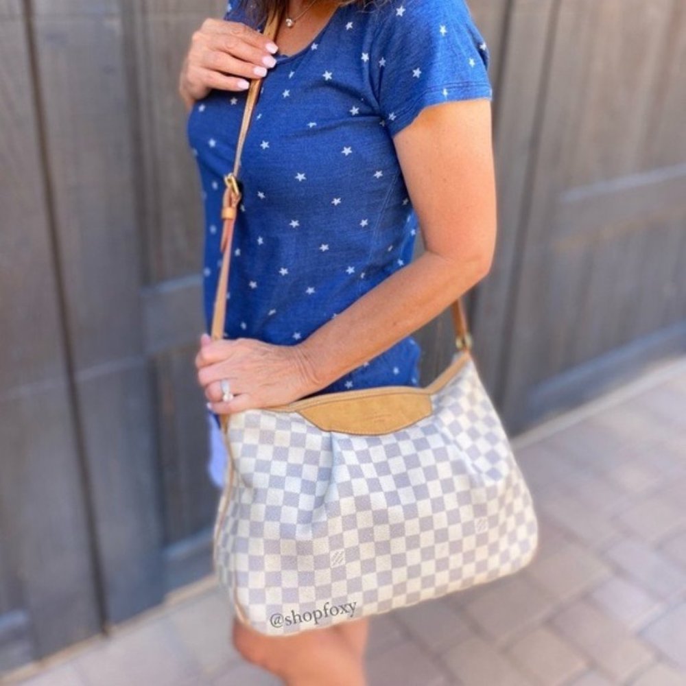 SOLD Louis Vuitton Damier Azur Siracusa MM Crossbody - Picture 1 of 15